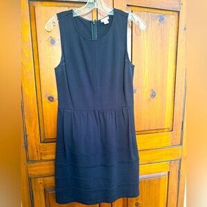 J.Crew Size 2 Navy Blue  sleeveless shift. Hidden form fitting bodice. EUC